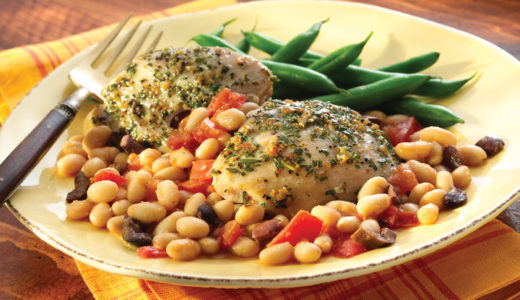 スキレット ローズマリーチキンとホワイトビーンズ